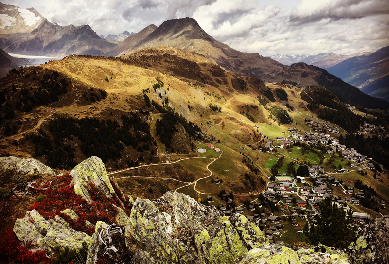 Riederhorn: Sicht auf die Riederalp und den Aletschgletscher